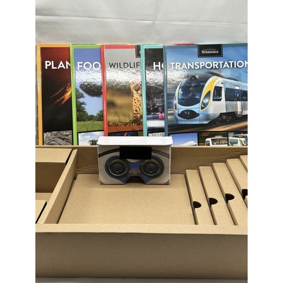 BRITANNICA Virtual Reality SCIENCE Kid-Friendly  VR Viewer - Picture 6 of 12